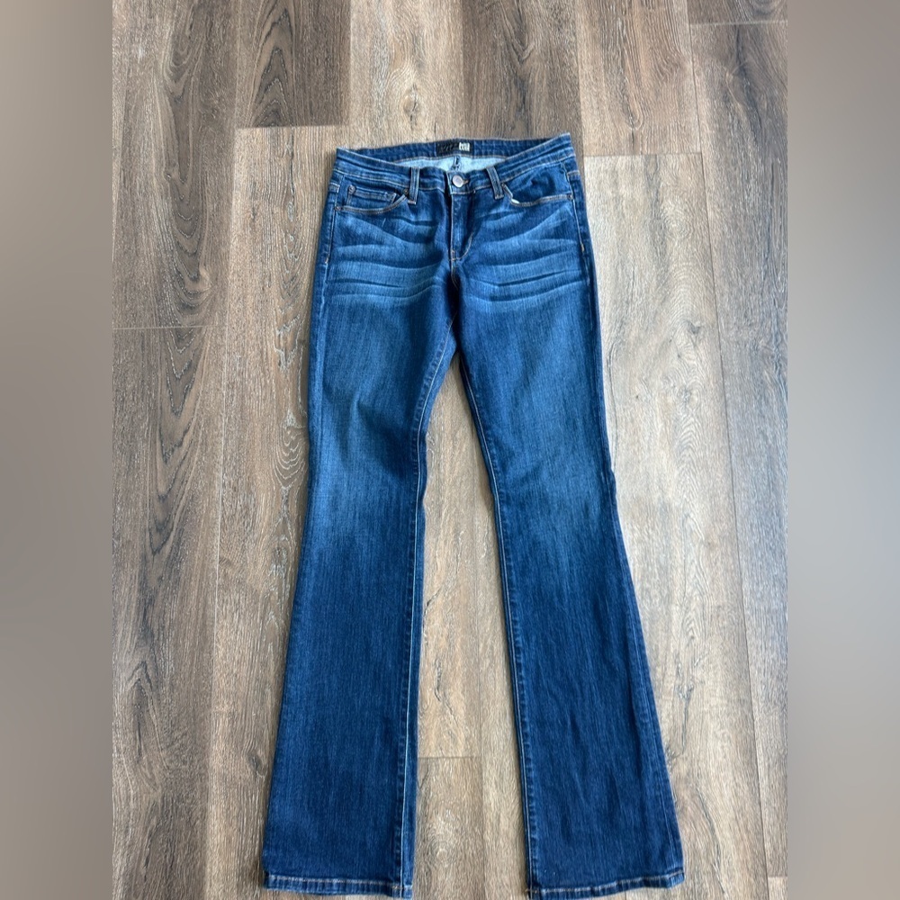David Kahn Jeans. Women’s size 29. Nikki Ankle Skinny Boot. Dark wash.